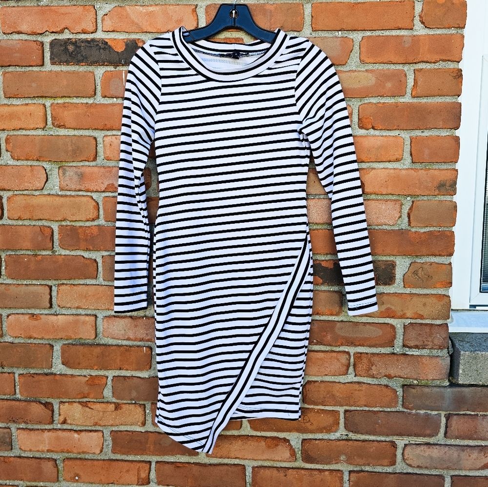 🖤 Snap Y2K Black & White Striped Bodycon Pencil Dress